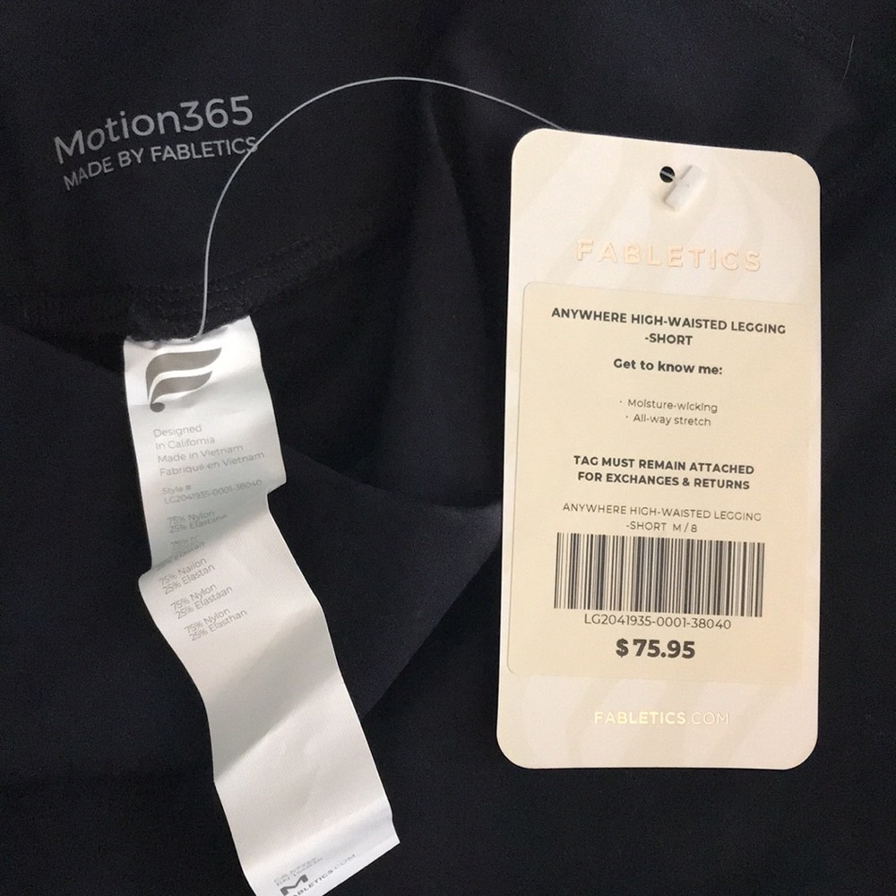 NWT Fabletics Anywhere High-Waisted Legging-Short - Picture 6 of 6